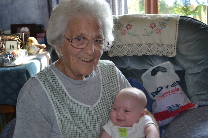 270159_10150303370922125_6730581_n